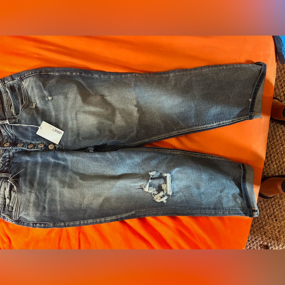 VERVET brand boutique jeans distressed BRAND NEW WITH TAGS